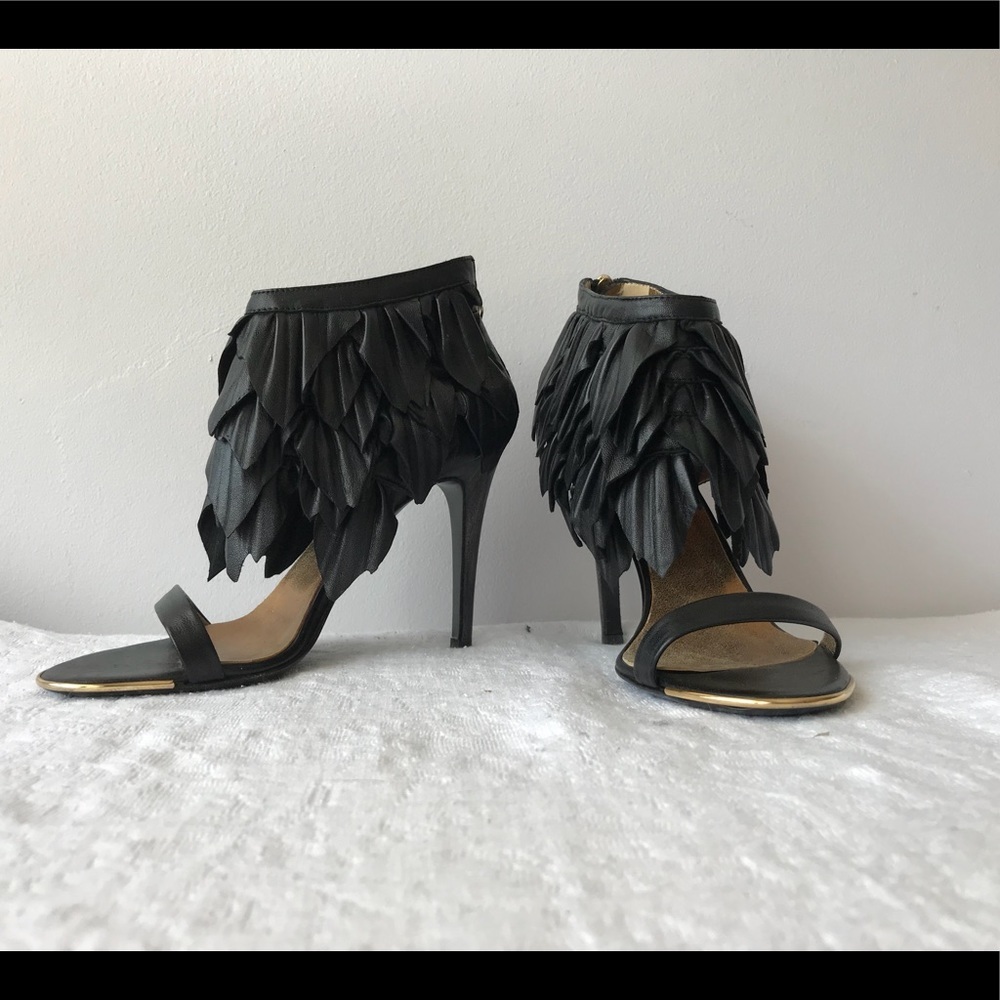 DEVI KROELL**Leaf Black Stilleto**EU 37 US 7